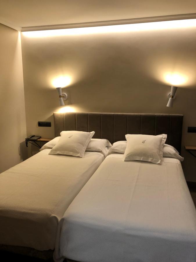 Hostal Astoria Мадрид Екстериор снимка