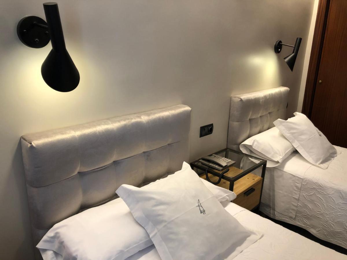 Hostal Astoria Мадрид Екстериор снимка