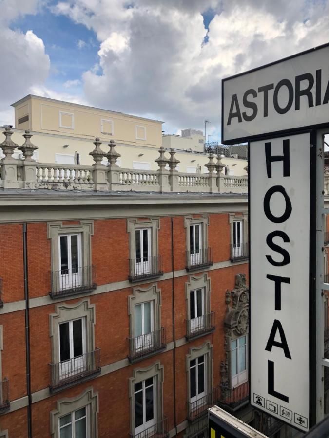 Hostal Astoria Мадрид Екстериор снимка