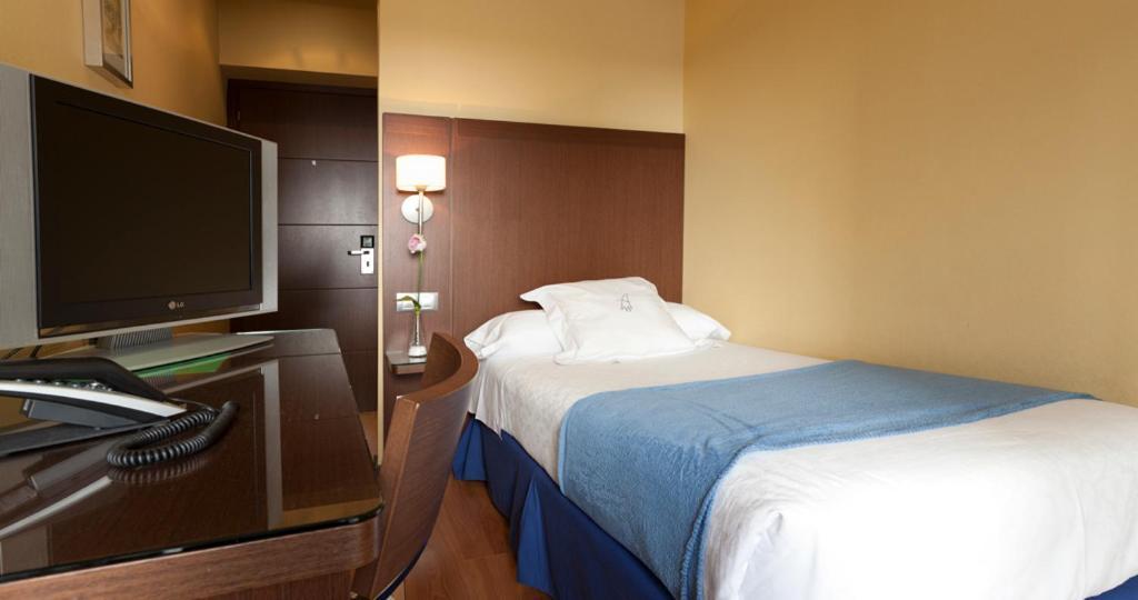 Hostal Astoria Мадрид Екстериор снимка