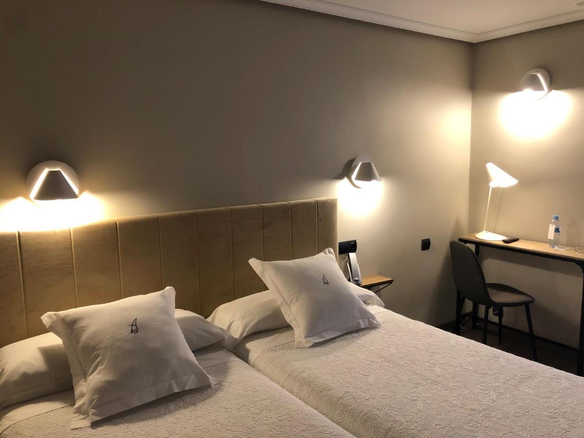 Hostal Astoria Мадрид Екстериор снимка