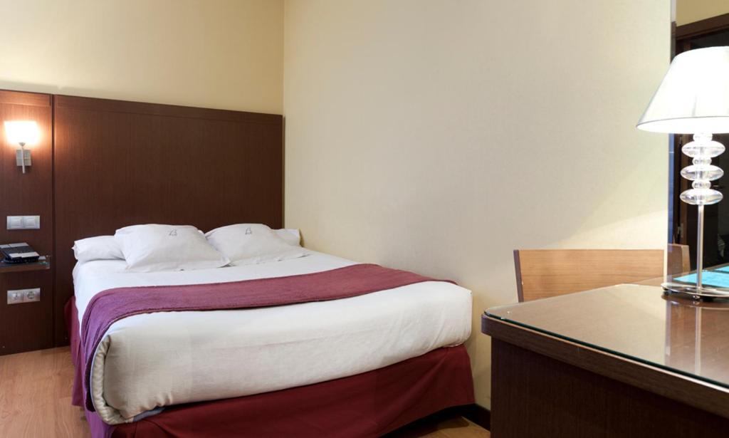 Hostal Astoria Мадрид Екстериор снимка